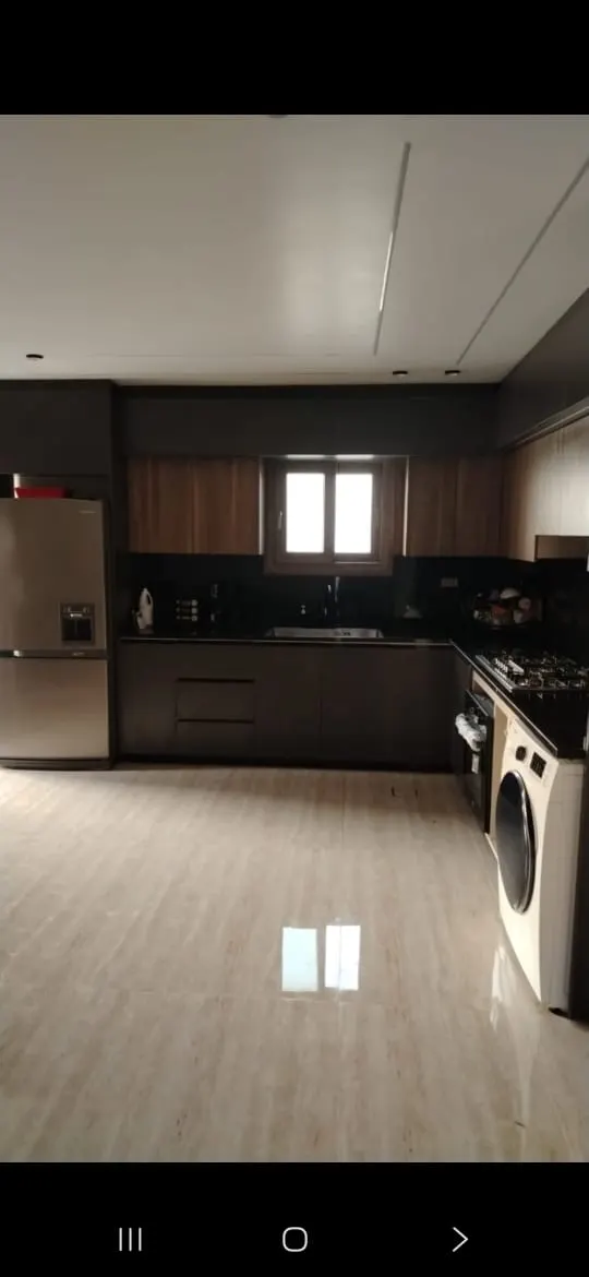 منزل للبيع في شارع فيصل — بدون عفش