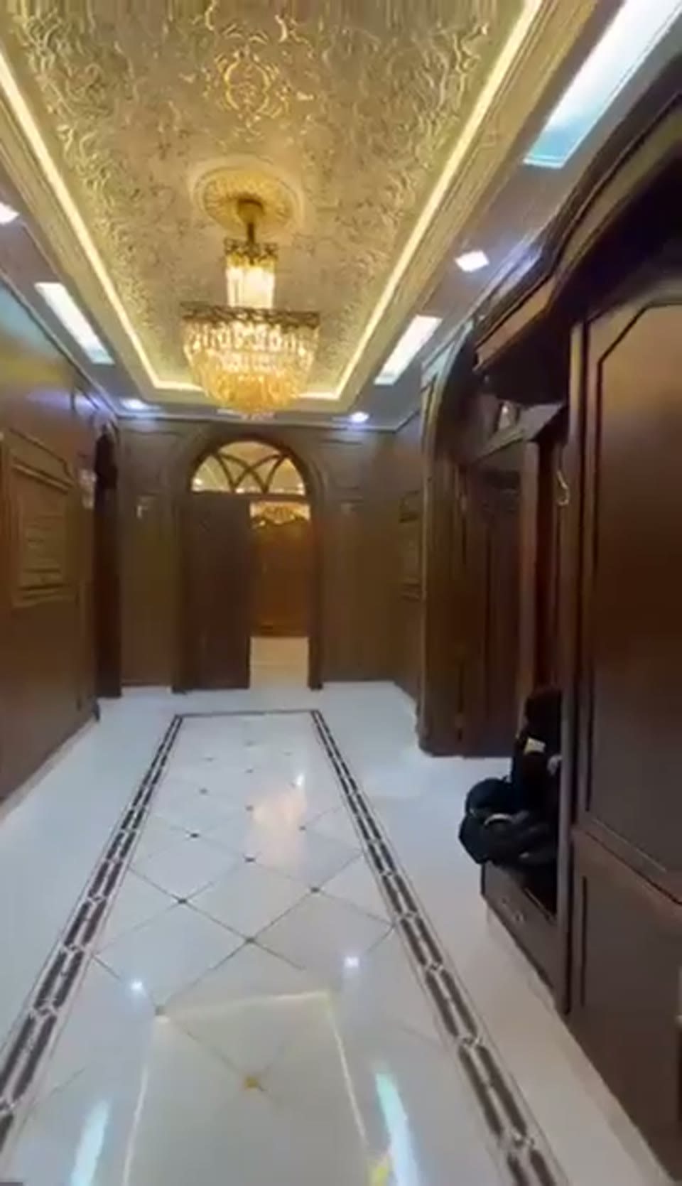 صورة مصغرة لفيديو منزل للبيع في الفرقان — 7 غرف