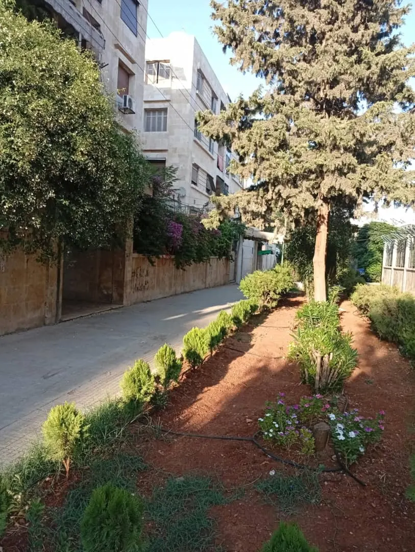 منزل للبيع في الشهداء — 4 غرف