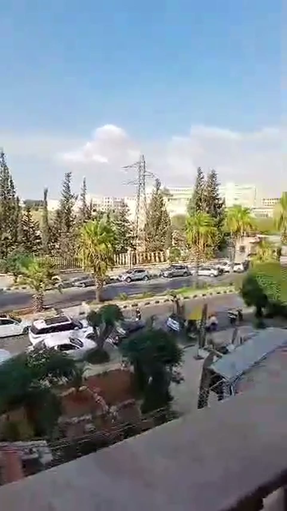 صورة مصغرة لفيديو منزل للإيجار في الفرقان — 6 غرف