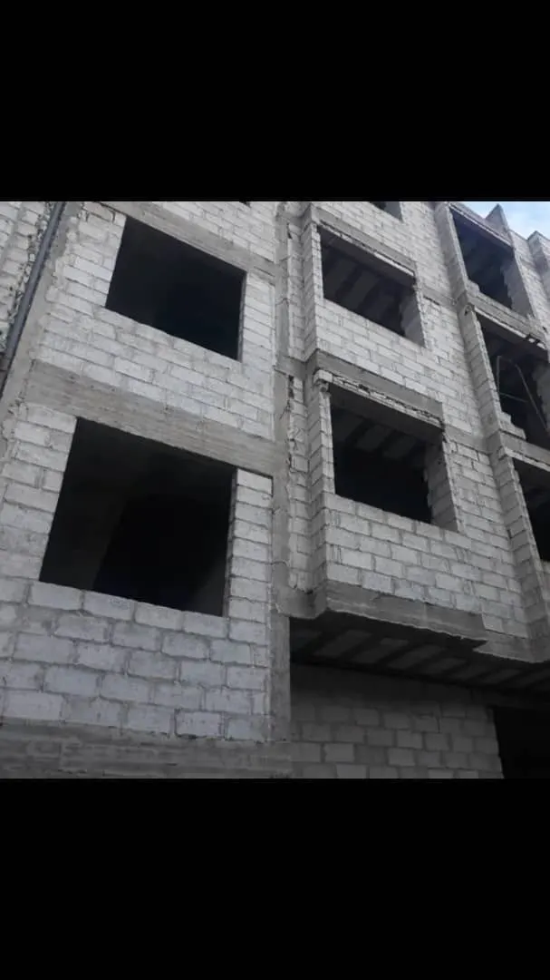 بناء كامل للبيع في الزاهرة القديمة
