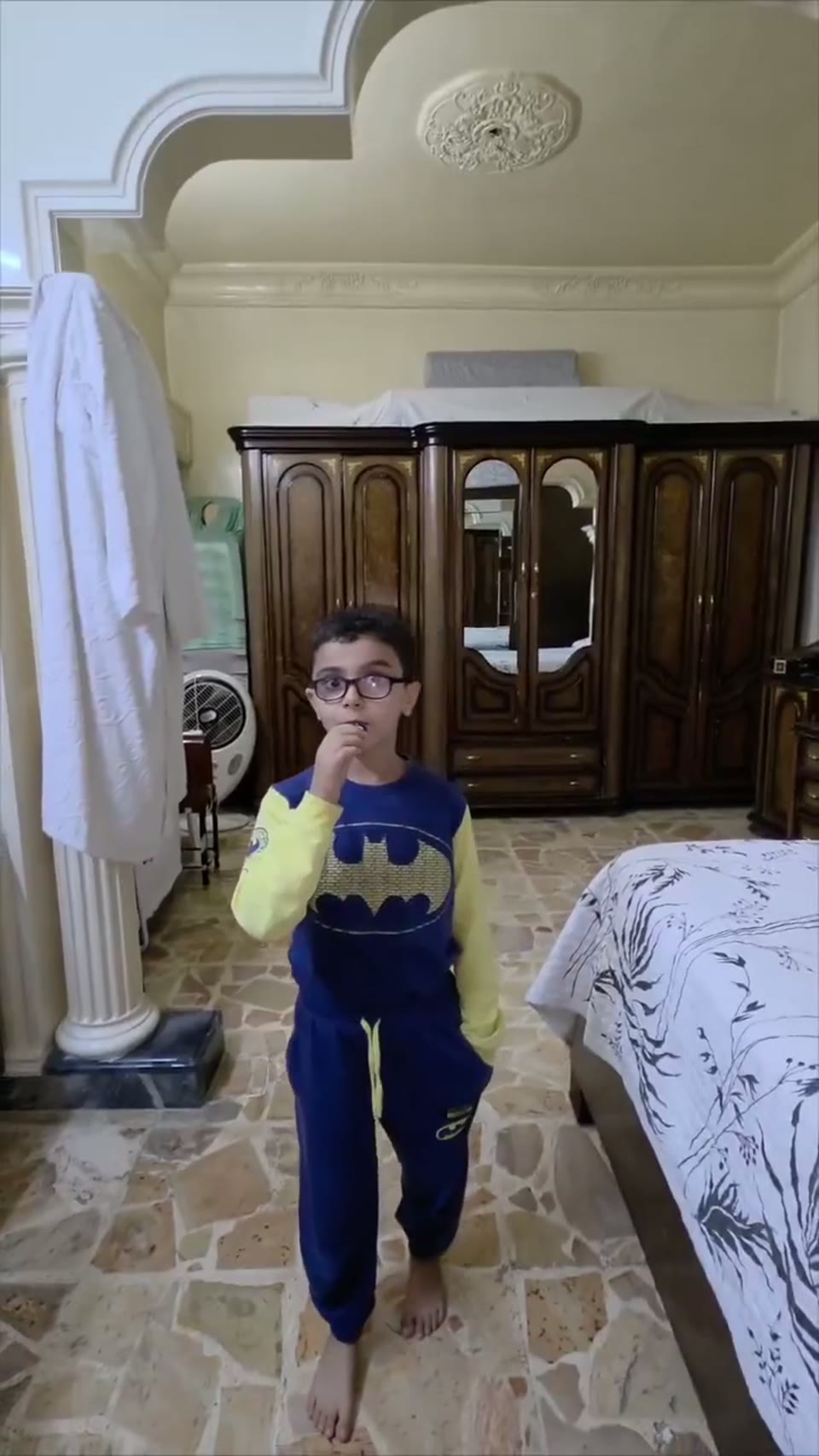 صورة مصغرة لفيديو منزل للبيع في سيف الدولة — 4 غرف