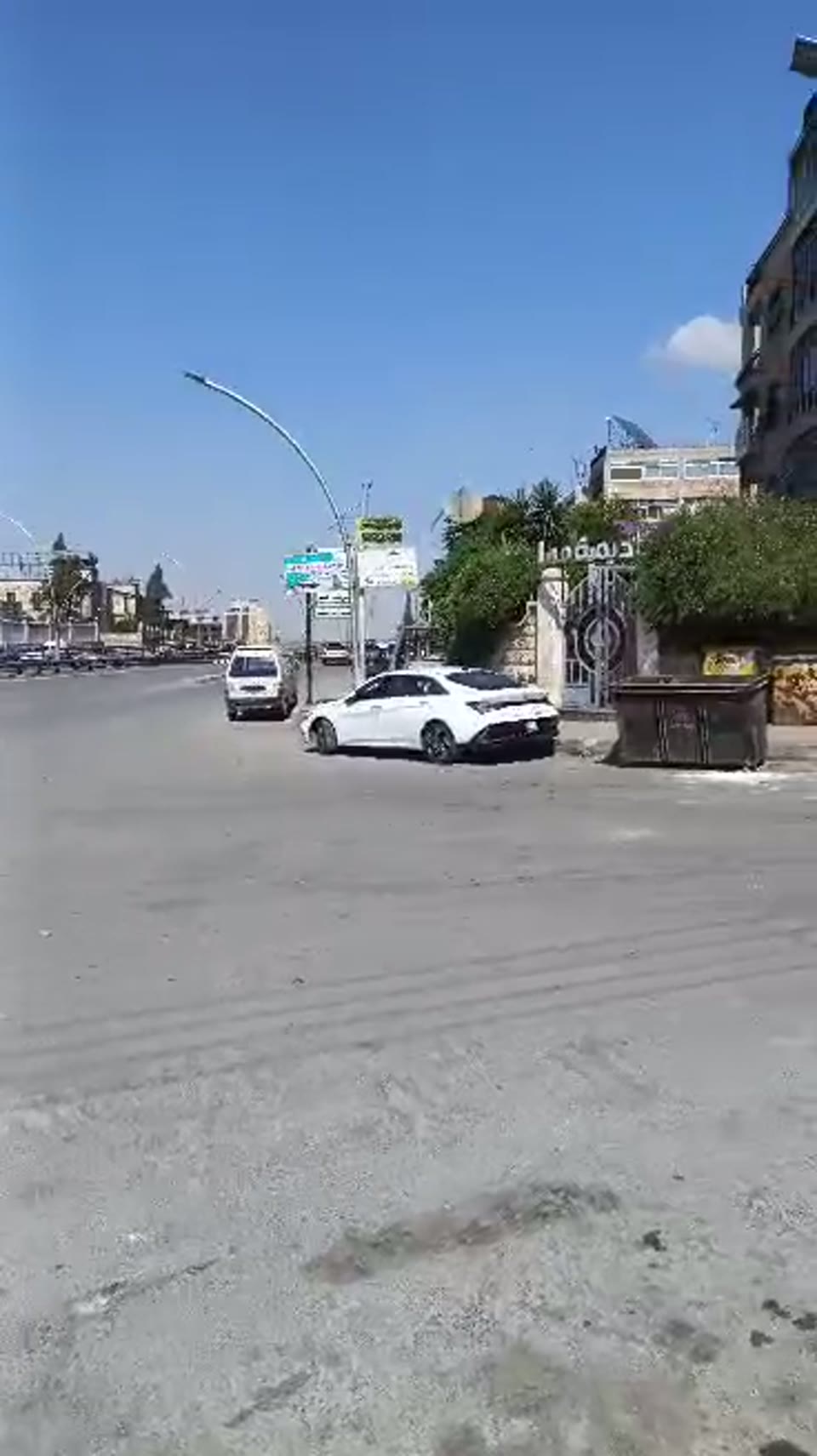 صورة مصغرة لفيديو لعشاق الاشراف والمساحات منزل على رئيسي طريق الشام