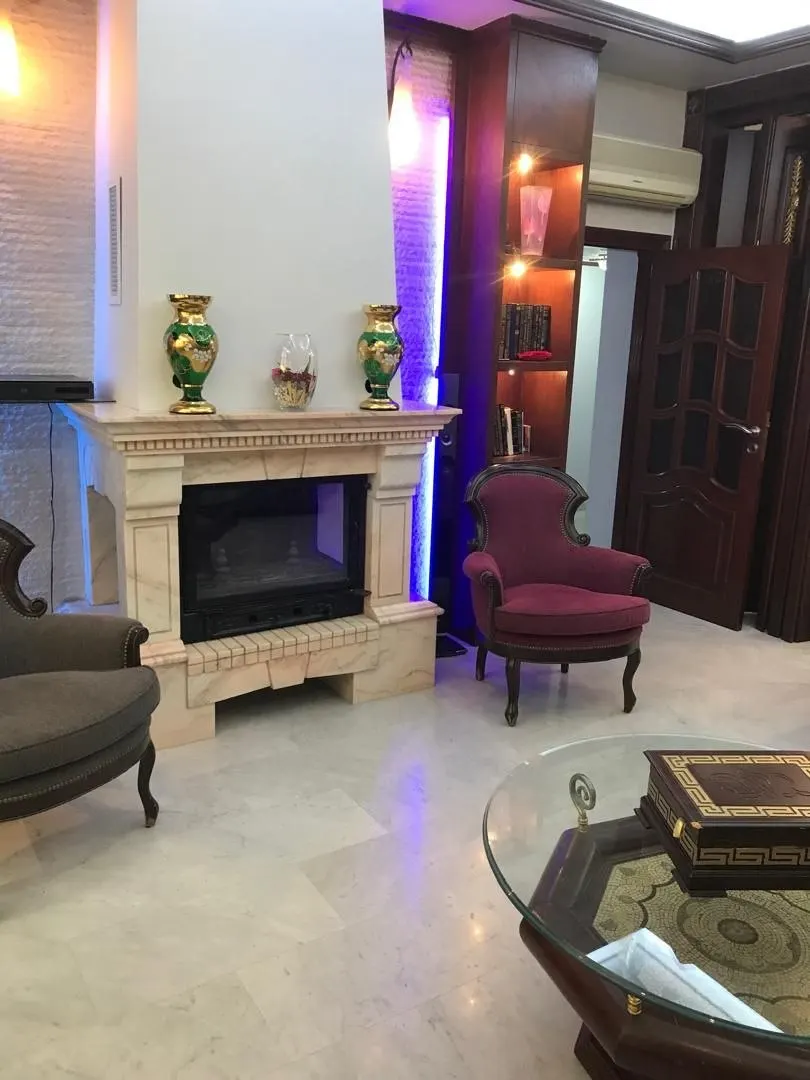 منزل للبيع في كورنيش الميدان