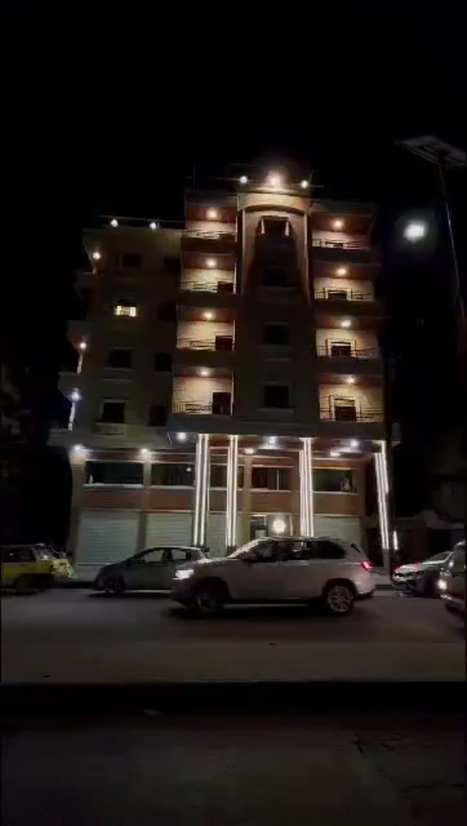 صورة مصغرة لفيديو شقق سكنية 3 غرف و موزع في حي المشارقة