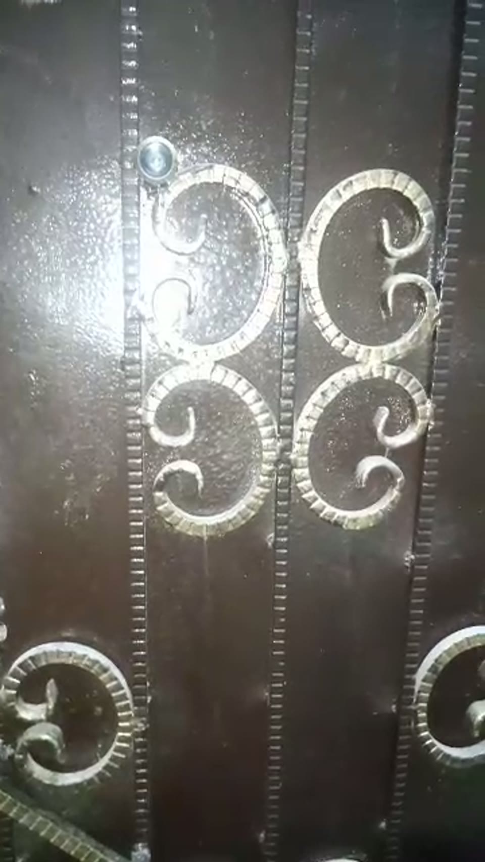 صورة مصغرة لفيديو للبيع في سيف الدوله جانب جامع ايوب الانصاري