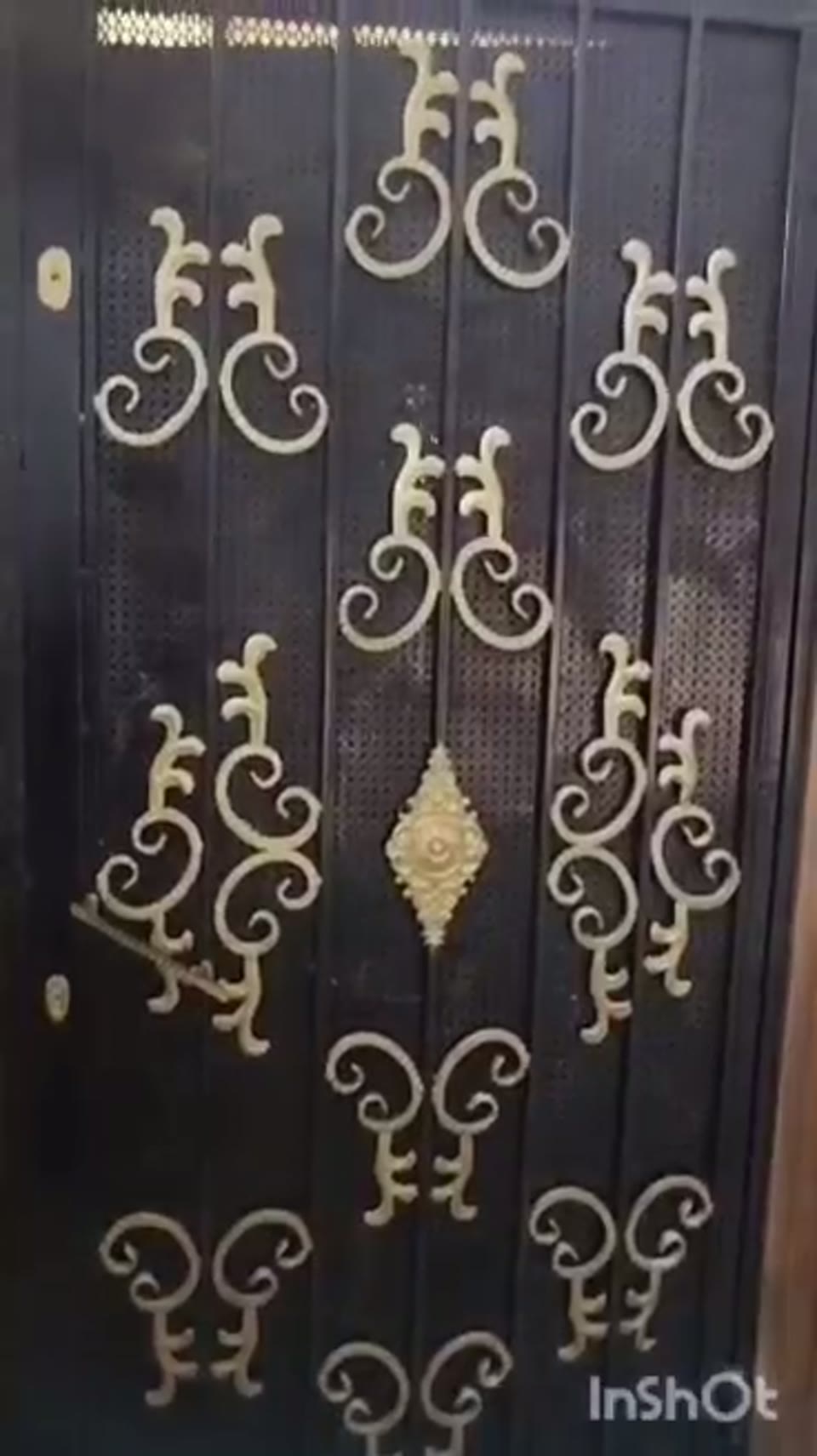 صورة مصغرة لفيديو للبيع خمس غرف في حي الاذاعة