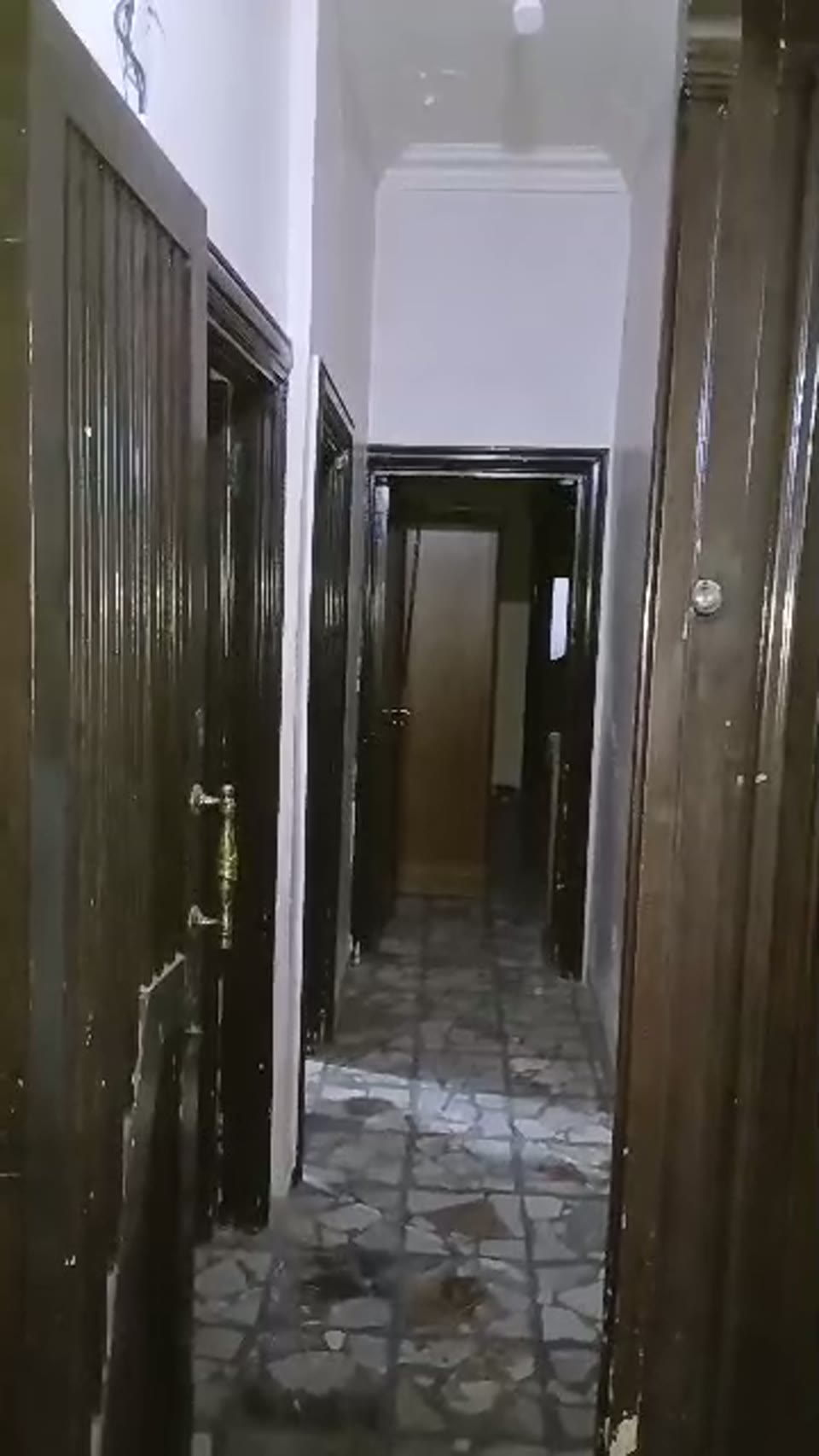 صورة مصغرة لفيديو للبيع غرفتين وصالون في الاكرمية